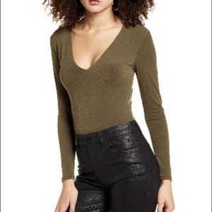 Leith Deep V-Neck Long Sleeve